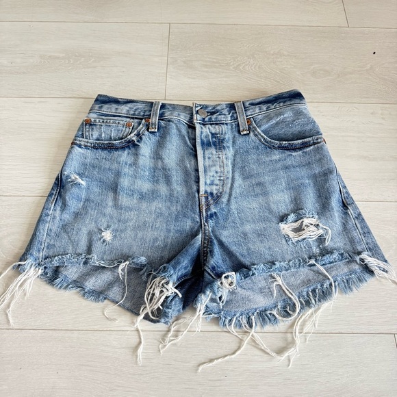 Levi's Pants - Levi’s Wedgie Short Button Fly Denim Distressed Jean Shorts High Waisted Size 28